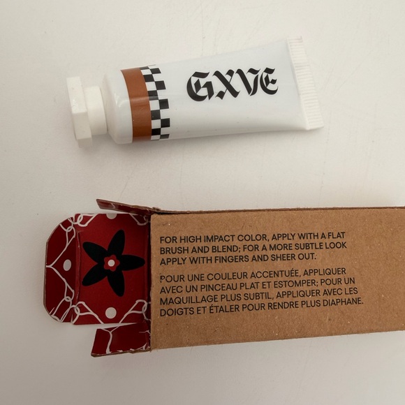 GXVE Paint It Up 24 hr. Cream Eyeshadow color-  Bouncing Shoes - Picture 9 of 14